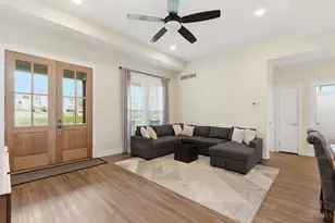 6520 Sleepy Hollow Pkwy, Paint Township, OH 45133 - Photo 3