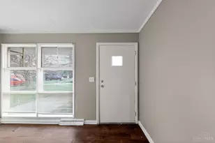 8845 Ebro Ct, Springfield Township, OH 45231 - Photo 5