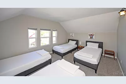 899 Lexington Avenue, Cincinnati, OH 45229 - Photo 37