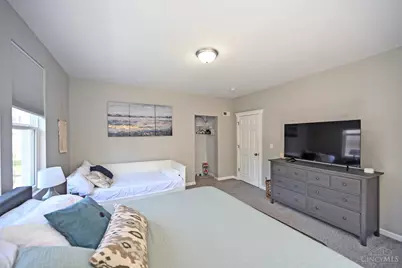 899 Lexington Avenue, Cincinnati, OH 45229 - Photo 29