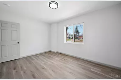 6826 Sampson Lane, Silverton, OH 45236 - Photo 17