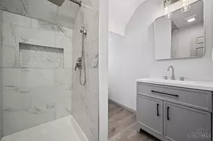 6826 Sampson Ln, Silverton, OH 45236 - Photo 21