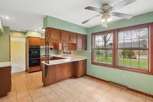 10215 Pendery Dr, Montgomery, OH 45242 - Photo 15