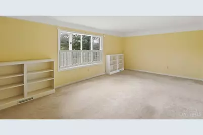 10215 Pendery Drive, Montgomery, OH 45242 - Photo 7