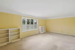 10215 Pendery Dr, Montgomery, OH 45242 - Photo 7