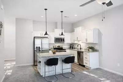 5880 Parkview Lane #303, Milford, OH 45150 - Photo 7