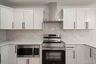 9197 Long Lane, Springfield Township, OH 45231 - Photo 9