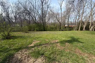 1785 Acreview Dr, Springfield Township, OH 45240 - Photo 3