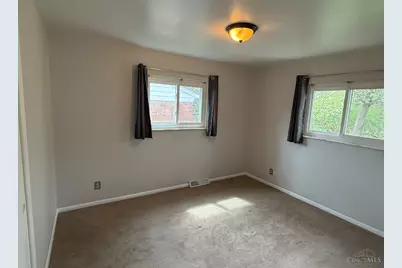 3041 Westknolls Lane, Cincinnati, OH 45211 - Photo 3