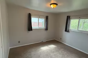 3041 Westknolls Ln, Cincinnati, OH 45211 - Photo 3