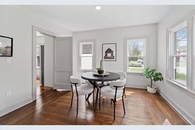 6975 Cambridge Avenue, Mariemont, OH 45227 - Photo 9