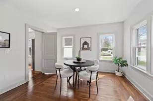 6975 Cambridge Ave, Mariemont, OH 45227 - Photo 9