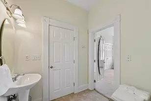 1931 Bigelow, Cincinnati, OH 45219 - Photo 33