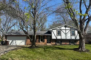 8 Oak Ave, Trenton, OH 45067 - Photo 1