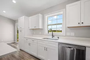 116 Black Hawk Dr, Franklin Township, OH 45171 - Photo 9