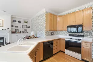 9482 Lake View Dr, Loveland, OH 45140 - Photo 11