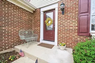 4290 Fox Hollow Dr, Blue Ash, OH 45241 - Photo 5