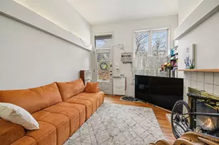 923 Paradrome St, Cincinnati, OH 45202 - Photo 3