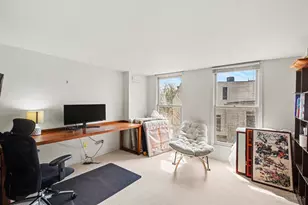 923 Paradrome St, Cincinnati, OH 45202 - Photo 11