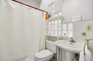 923 Paradrome St, Cincinnati, OH 45202 - Photo 17