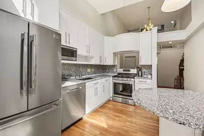 923 Paradrome Street, Cincinnati, OH 45202 - Photo 7