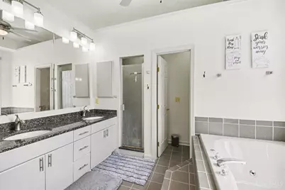 923 Paradrome Street, Cincinnati, OH 45202 - Photo 23