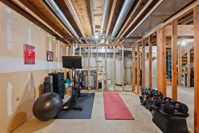 217 Droxford Close, Springdale, OH 45246 - Photo 19