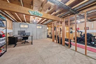 217 Droxford Close, Springdale, OH 45246 - Photo 17