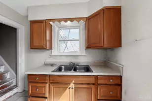 1919 Sundale Ave, Cincinnati, OH 45239 - Photo 11