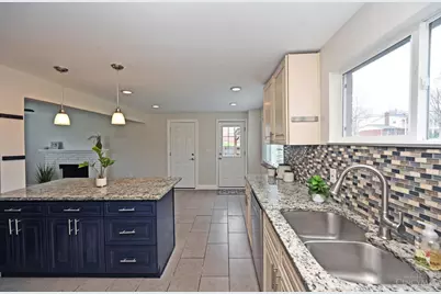 10178 Zig Zag Road, Blue Ash, OH 45242 - Photo 19