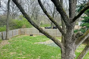 502 Blossomhill Ln, Springfield Township, OH 45224 - Photo 3