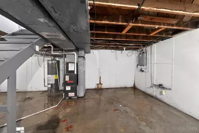 8634 Daly Road, Springfield Township, OH 45231 - Photo 25