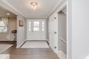 9043 Academy View Ct, Washington Twp, OH 45458 - Photo 3