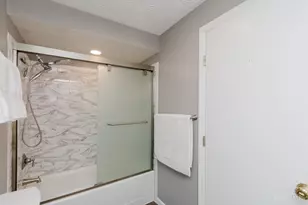 9043 Academy View Ct, Washington Twp, OH 45458 - Photo 29