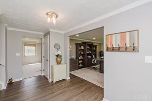 9043 Academy View Ct, Washington Twp, OH 45458 - Photo 5