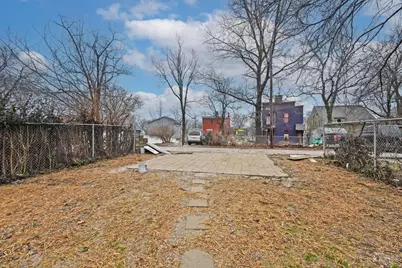 1933 Hewitt Avenue, Cincinnati, OH 45207 - Photo 31