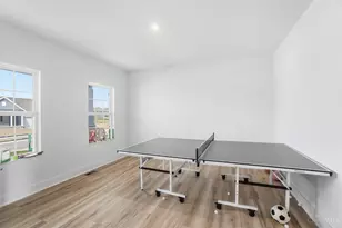 5900 Carriage Mdws Dr, Liberty Township, OH 45011 - Photo 11