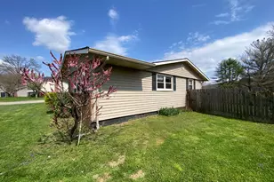 1858 Stivers Rd, Aberdeen, OH 45101 - Photo 3