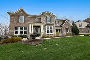 353 Cedar Dr, Loveland, OH 45140 - Photo 9