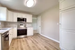 8446 Summitridge Dr, Anderson Township, OH 45255 - Photo 11