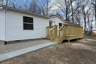 4825 Mt Washington Rd, Hillsboro, OH 45133 - Photo 1