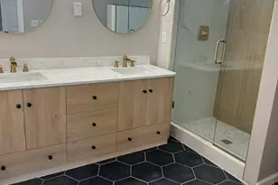 9729 Old Stable Ct, Deerfield Township, OH 45040 - Photo 5