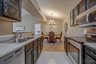 9801 Regatta Dr, Cincinnati, OH 45252 - Photo 19