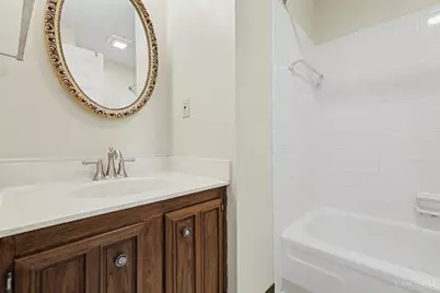 8081 Hetz Drive, Cincinnati, OH 45242 - Photo 9