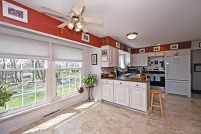 2515 Fairhill Drive, Cincinnati, OH 45239 - Photo 13