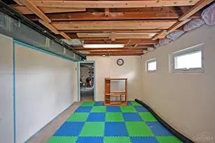 2515 Fairhill Dr, Cincinnati, OH 45239 - Photo 37