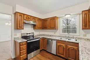 7284 Kirkridge Dr, Green Township, OH 45233 - Photo 15