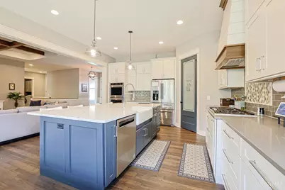 3380 Mohler Woods Lane, Cincinnati, OH 45241 - Photo 15