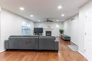 3215 Armour Ct, Deerfield Township, OH 45040 - Photo 9