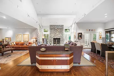 107 Bentwood Court, Blue Ash, OH 45241 - Photo 3